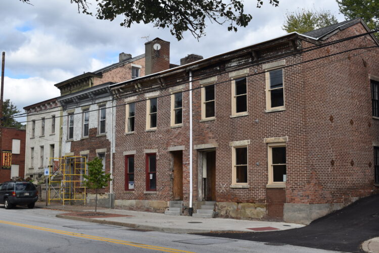 Wheeling Awards $51,000 More in Facade Improvement Grants